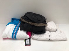 3 X ITEMS OF CLOTHING INCLUDING REGATTA SALINGER III COAT.