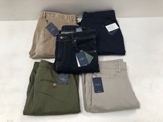 5 X HACKETT TROUSERS VARIOUS MODELS AND SIZES - LOCATION 30C.