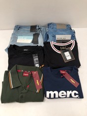 6 X GARMENTS VARIOUS BRANDS AND SIZES INCLUDING REPLAY T-SHIRT SIZE XL - LOCATION 26C.