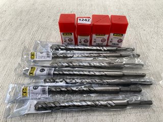 QTY OF ASSORTED DRILL BITS TO INCLUDE UK DRILLS SDS PLUS DRILL 18.0MM DRILL BITS: LOCATION - C6