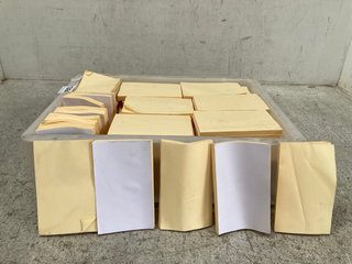 QTY OF 5 STAR STICKY NOTES IN YELLOW: LOCATION - C1