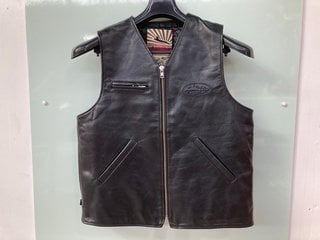 CORTEIZ DA SKYDIVE LEATHER VEST IN BLACK - SIZE LARGE - RRP £350: LOCATION - BOOTH