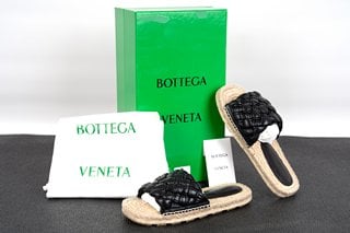 BOTTEGA WOMENS VENETA JACK INTRECCIATO-WEAVE LEATHER MULE ESPADRILLES IN BLACK - SIZE UK4 - RRP £800: LOCATION - BOOTH