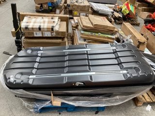 HAPRO TRIVOR LARGE VEHICLE ROOF BOX IN BLACK TO INCLUDE INCOMPLETE ROOF BOX: LOCATION - A6