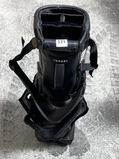 VESSEL GOLF BAG IN BLACK: LOCATION - A8