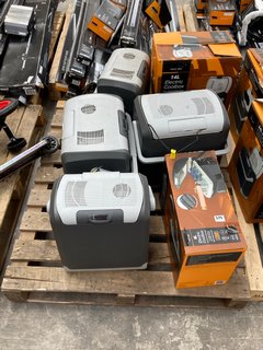 6 X ASSORTED ELECTRIC COOLBOXES TO INCLUDE 8L ELECTRIC COOLBOX: LOCATION - B7