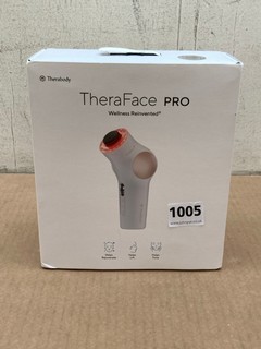 THERABODY THERAFACE PRO 4 IN 1 HANDHELD PERCUSSIVE THERAPY DEVICE RRP £375: LOCATION - AR1