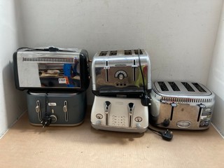 5 X ASSORTED TOASTERS TO INCLUDE BREVILLE OBLIQ 4-SLICE TOASTER IN GREY & MORPHY RICHARDS 4-SLICE TOASTER IN CHROME: LOCATION - AR8