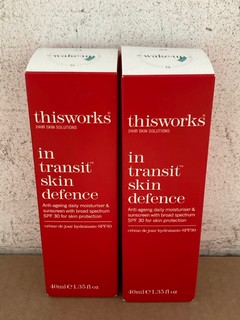 2 X THIS WORKS IN TRANSIT SKIN DEFENCE ANTI-AGING MOISTURISER AND SUNSCREEN SPF 30 40ML: LOCATION - AR9