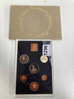 A SET OF THE COINAGE OF GREAT BRITAIN AND NORTHERN IRELAND, BRILLIANT AND UNCIRCULATED, 1976: LOCATION - AR16