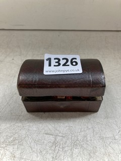 AN ANTIQUE TRAVEL INKWELL: LOCATION - AR17