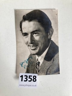 A SIGNED PHOTO OF GREGORY PECK: LOCATION - AR17