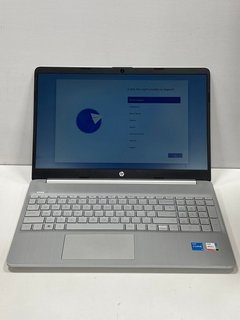 HP 15S-FQ2037NA 256 GB LAPTOP IN SILVER: MODEL NO 3Z3Z7EA#ABU (WITH CHARGING CABLE) INTEL CORE I5-1135G7 @ 2.40 GHZ, 8 GB RAM, 15.6" SCREEN, INTEL IRIS XE GRAPHICS [JPTM121379]