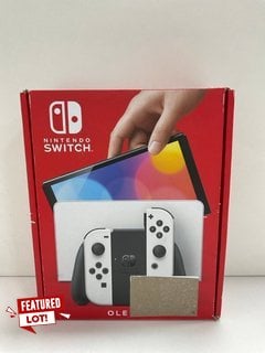 NINTENDO SWITCH OLED MODEL 64GB GAMES CONSOLE IN WHITE: MODEL NO HEG-001 (WITH BOX & ALL ACCESSORIES) [JPTM121461]