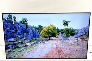 SAMSUNG CRYSTAL UHD TU7020 55" 4K, HDR, SMART TV: MODEL NO UE55TU7020K (WITH REMOTE (NO STAND) [JPTM121847]