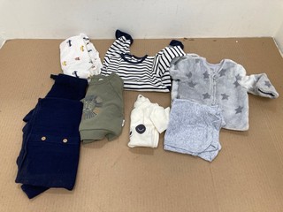 QTY OF ASSORTED CHILDRENS CLOTHING TO INCLUDE LA REDOUTE LION PRINTED LONG SLEEVED JUMPER IN KHAKI SIZE: 1 MONTH: LOCATION - C 21