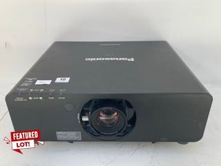 PANASONIC PT-DZ680 DLP PROJECTOR - RRP: £ 4.825.99: LOCATION - FRONT BOOTH