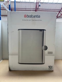 BRABANTIA BO TOUCH BIN WITH 1 INNER BUCKET 60L IN MATT STEEL: LOCATION - A4