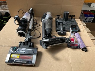 QTY OF ASSORTED VACUUM CLEANERS AND PARTS TO INCLUDE SHARK POWER NOZZLE VACUUM CLEANER - MODEL NO. HZ3000UKT 12: LOCATION - D 10