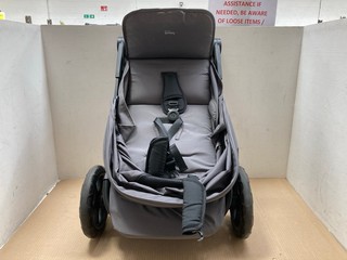 HAUCK STROLLER IN GREY: LOCATION - A10