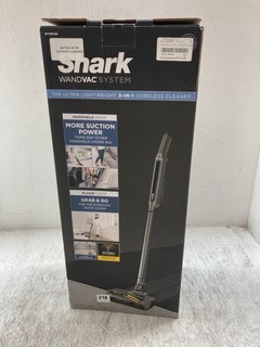 SHARK WANDVAC 2-IN-1 CORDLESS VACUUM CLEANER - MODEL: WV361UK - RRP: £199.90: LOCATION - A11