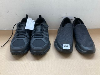 2 X ASSORTED SHOES TO INCLUDE SKETCHERS MENS SLIP ON SHOE IN BLACK SIZE UK 9: LOCATION - A13