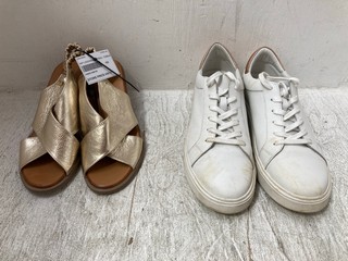 HUSH PUPPIES CAMILLE LACE UP TRAINER IN WHITE SIZE UK 8 TO INCLUDE MODA GOLD HEELED SANDAL SIZE UK 6.5: LOCATION - A13