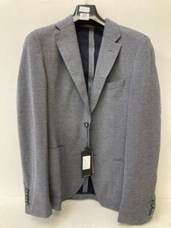 HUGO BOSS L-HESTON SUIT JACKET IN GREY - UK SIZE: 52 - RRP: £ 1.100.00: LOCATION - FRONT BOOTH