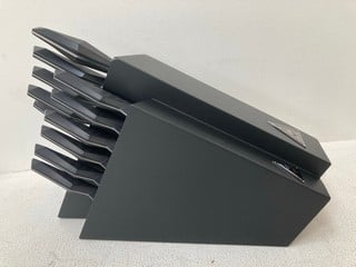 DALSTRONG SHADOW BLACK SERIES KNIFE BLOCK SET OF 12 - RRP: £ 599.00 (PLEASE NOTE: 18+YEARS ONLY. ID MAY BE REQUIRED): LOCATION - FRONT BOOTH