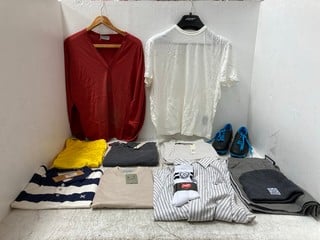 QTY OF ASSORTED MENS CLOTHING TO INCLUDE COLE BUXTON VINTAGE WHITE SHORT SLEEVE T SHIRT SIZE XS: LOCATION - B19