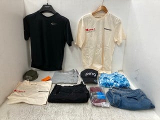 QTY OF ASSORTED MENS CLOTHING ITEMS TO INCLUDE MCLAREN MONACO HERITAGE T SHIRT IN ECRU SIZE M: LOCATION - B18