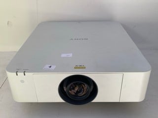 SONY VPL-FHZ60 DATA PROJECTOR - RRP: £ 3.348.98: LOCATION - FRONT BOOTH