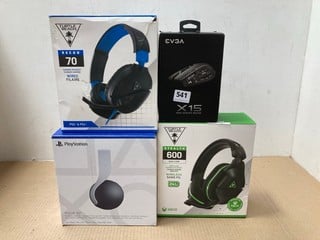 4 X ASSORTED HEADSETS TO INCLUDE PLAYSTATION PULSE 30D HEADPHONES: LOCATION - B16