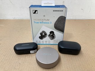 4 X ASSORTED TECH ITEMS TO INCLUDE BOSE QUIET COMFORT EARBUDS IN BLACK: LOCATION - B14