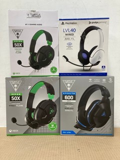 4 X HEADSETS TO INCLUDE TURTLE BEACH STEALTH 600 GEN 2 WIRELESS MULTIPLATFORM GAMING HEADSET: LOCATION - B 11