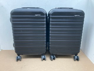 2 X WHEELED HARD SHELL SUITCASES IN BLACK: LOCATION - C 4