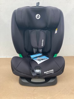 MAXI COSI TITAN S I - SIZE COLLECTION MULTI AGE CAR SEAT: LOCATION - C 4