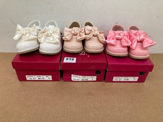 3 X KELSI SYNTHETIC LEATHER KIDS SHOES TO INCLUDE WHITE UK SIZE 4 / PINK UK SIZE 3 / BEIGE UK SIZE 3: LOCATION - C 12