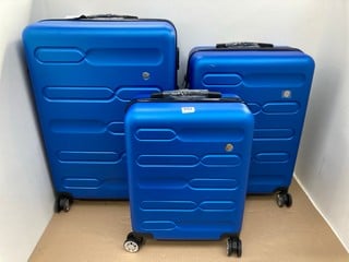 SET OF 3 WHEELED HARD SHELL SUITCASES IN BLUE - VARIOUS SIZES: LOCATION - C 14