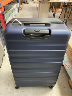 JOHN LEWIS & PARTNERS LARGE HARD SHELL SUITCASE IN NAVY: LOCATION - BR2