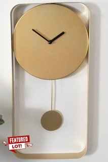 PENDULUM STYLE WALL CLOCK IN GOLD FINISH: LOCATION - CR10