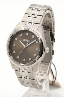 HUGO BOSS SILVER/CHROME TONE WATCH RRP £ 114.50: LOCATION - BR1