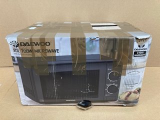 DAEWOO 20L 700W MICROWAVE IN BLACK W-U01623013: LOCATION - BR1