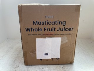 FRIDJA BLACK MASTICATING WHOLE FRUIT JUICER MODEL NO. F1900: LOCATION - BR3