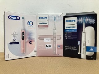 3 X ASSORTED ITEMS TO INCLUDE PHILIPS SONICARE 900 DIAMOND CLEAN TOOTHBRUSH: LOCATION - B7