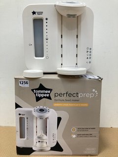 2 X ASSORTED BABY CARE ITEMS TO INCLUDE TOMMEE TIPPEE PERFECT PREP FORMULA FEED MAKER: LOCATION - B7