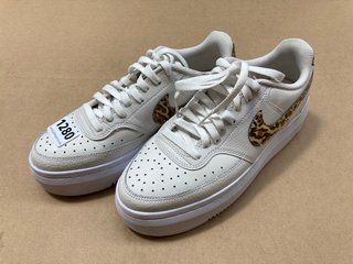 NIKE WHITE & LEOPARD PRINT TRAINERS IN UK SIZE 6.5: LOCATION - BR5