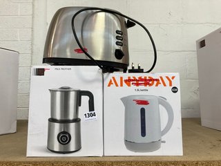 3 X ASSORTED JOHN LEWIS & PARTNERS HOUSEHOLD ITEMS TO INCLUDE ANYDAY 1.5L KETTLE IN WHITE: LOCATION - BR11