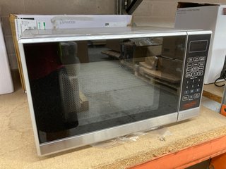 JOHN LEWIS & PARTNERS 20L MICROWAVE IN SILVER MODEL: JLSMW007: LOCATION - BR12