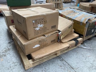 PALLET OF ASSORTED ITEMS TO INCLUDE RIANO 5 DRAWER CHEST IN BLACK: LOCATION - B5 (KERBSIDE PALLET DELIVERY)